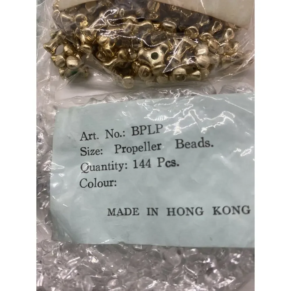 144 Gems 10MM TRI Propeller Beads blk,pink,yell,teal or clear 1 Bag